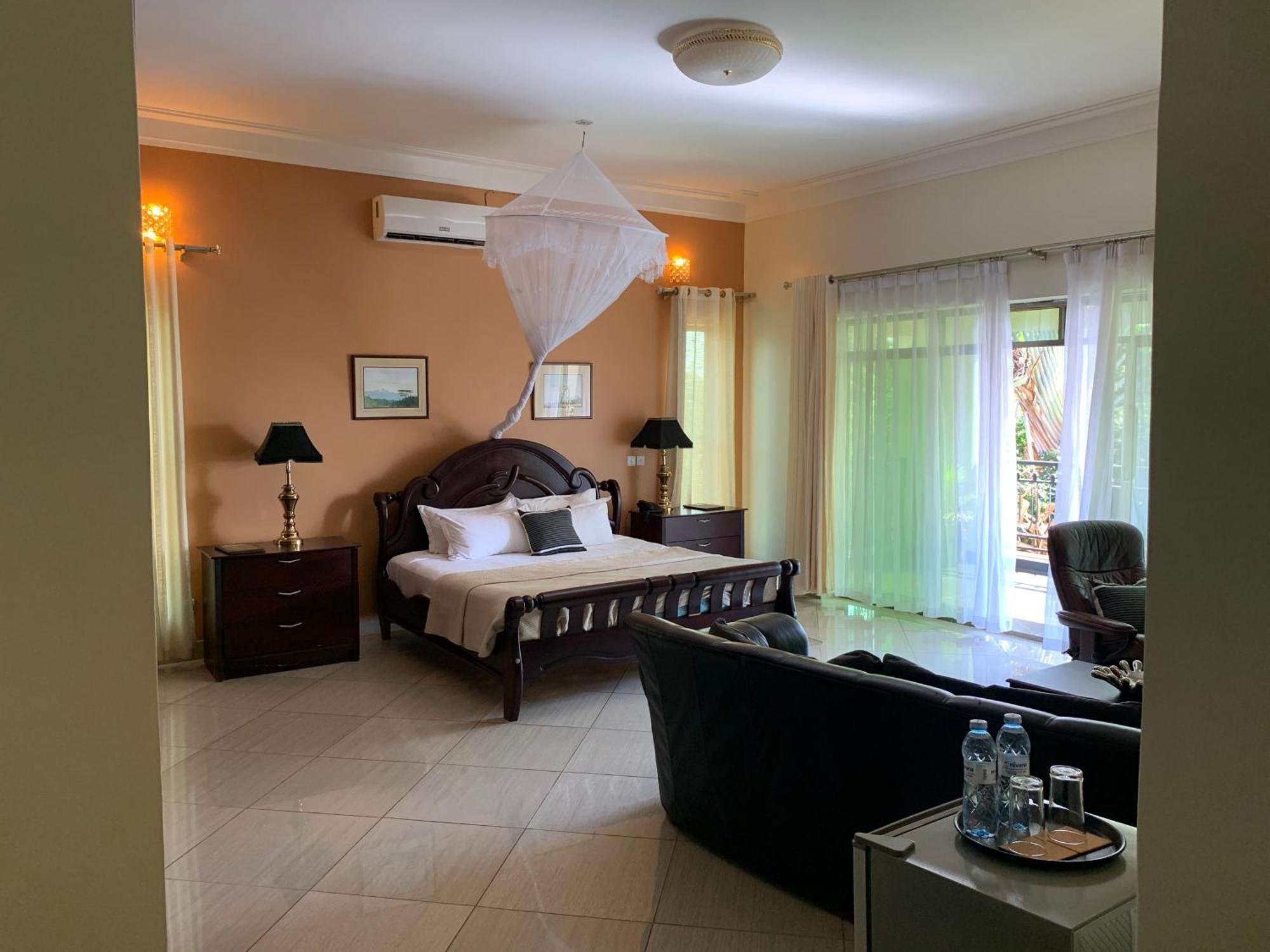 Lakepoint Villa Entebbe Dış mekan fotoğraf